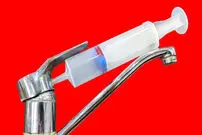 (ویدئو) روش هایی ساده و استادانه برای تعمیر شیرآب در خانه