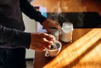 قهوه جای خواب را می‌گیرد و مغز را نجات می‌دهد؟