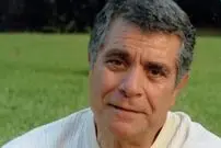 عکس| سفر در زمان؛ «بهروز وثوقی» در لباس مصری و در پشت صحنه فیلم ابوالهول؛ سال 59