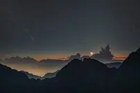 عکس روز ناسا از ملاقات دنباله‌دار و سیاره‌ها