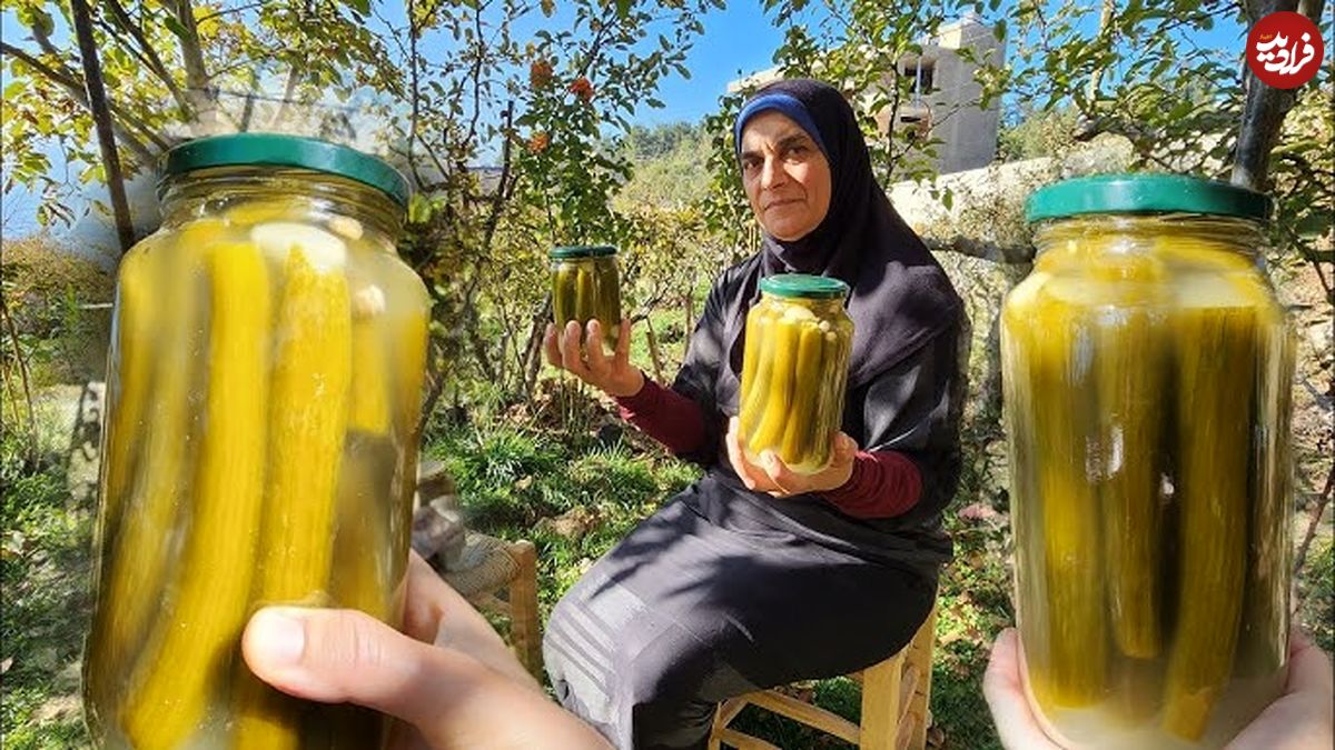 (ویدئو) نحوه تهیه خیارشور محلی به سبک این کدبانوی روستایی لبنانی