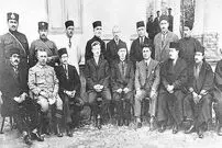 سفر در زمان؛ خاطرات میلسپو: در نامه‌ای به وزارت خارجه توضیح دادم که چرا عاقلانه نیست که در این هنگام ایران را ترک کنم، اما این نامه حتی اعلام وصول نشد