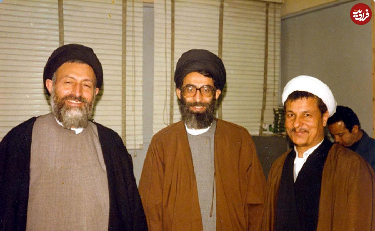 عکس؛ سفر در زمان؛ «شهید بهشتی و رهبر انقلاب» در دیدار با نماینده مراکش؛ سال 58