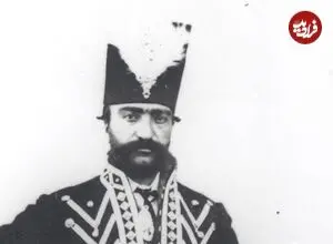 عکس| سفر زمان؛ عکس آتلیه‌ای «ناصرالدین شاه» در کنار صندلی و گلدان