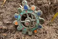 «سنجاق‌سینه» دوران روم باستان بعد از قرن‌ها از زیر خاک بیرون آمد