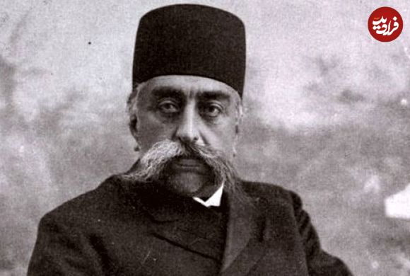عکس؛ سفر به تاریخ؛ «مادر مظفرالدین شاه» در پیری در کنار «خواجه‌هایش»