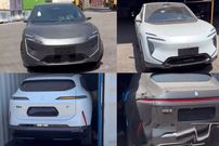 تصاویر؛ شاسی بلند لوکس طراح ایرانی در سه مدل به ایران رسید؛ این خودروی وارداتی آینه بغل ندارد!