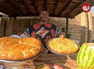 ببینید| غذای روستایی در کنیا؛ پخت نان سیر سنتی و تهیه آب هندوانه
