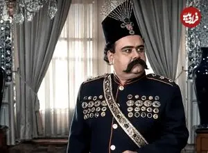 عکس| سفر زمان؛ «اکبر عبدی» با تیپ و لباس «کنت دراکولا» در سال 1372