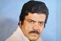 عکس| سفر زمان؛ «نصرت الله وحدت» در پشت صحنه فیلم خوشگذران؛ سال 52