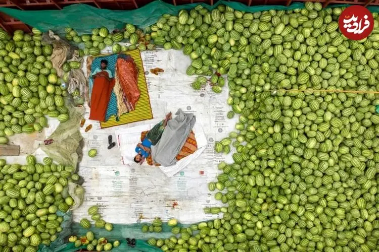 شاهکارهای عکاسی با پهپاد در سال 2025؛ از «دریاچۀ خشک ارومیه» تا «هندوانه‌فروش‌های بنگلادش»