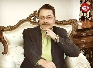 عکس؛ سفر در زمان؛ «رضا حسین زاده» گوینده مشهور خبر در مراسم حج؛ سال 1377