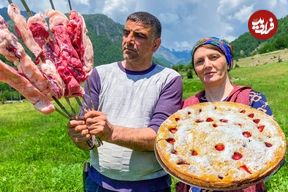 ببینید؛ غذای روستایی در آذربایجان؛ کباب بره و پخت کیک پای توت فرنگی