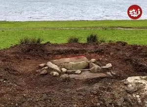 کشاورزی که داشت زمینش را شخم می‌زد، یک «قبر 4 هزارساله» پیدا کرد