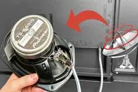 (ویدئو) اگر یک بلندگوی قدیمی را به تلویزیون متصل کنید چه اتفاقی می افتد؟