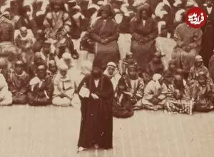 عکس| سفر زمان؛ تصویری از تعزیه‌خوانی در «تکیه دولت» در دوران ناصرالدین شاه