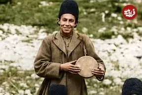 عکس| سفر زمان؛ تصویر رنگی‌شده «مطرب‌های ناصرالدین شاه» در سرخه‌حصار