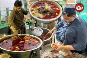 ببینید| غذای خیابانی در پاکستان؛ طبخ 400 کیلو کله پاچه در پیشاور