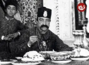 عکس| سفر زمان؛ تصویر رنگی‌شده ناصرالدین شاه موقع ناهار خوردن در صاحبقرانیه