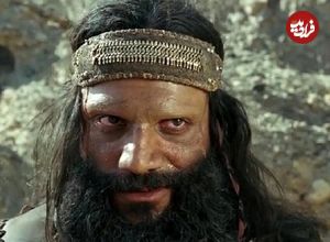 عکس| سفر در زمان؛ «حرمله» سریال مختارنامه در پشت صحنه یک فیلم؛ سال 1401