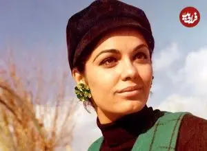 عکس| سفر در زمان؛ «نیلوفر 76 ساله» در کنار «پوری بنایی 81 ساله»؛ سال 1400