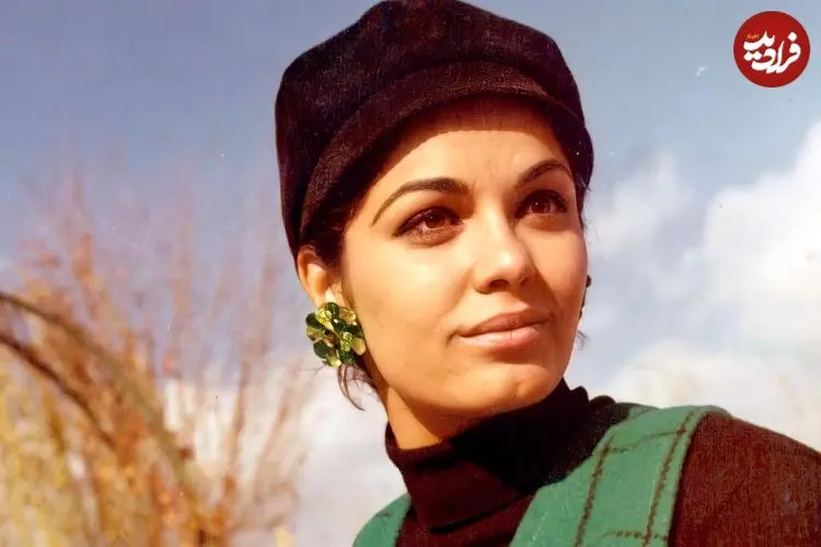 عکس| سفر در زمان؛ «نیلوفر 76 ساله» در کنار «پوری بنایی 81 ساله»؛ سال 1400