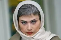 عکس| سفر زمان؛ تیپ و ژست «لادن مستوفی و فرهاد آئیش» روی صحنه تئاتر؛ 12 سال قبل