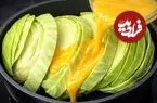 ببینید| طرز تهیه یک غذای ساده با کلم، کدو سبز و تخم مرغ
