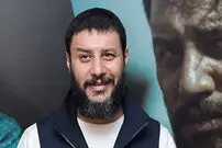 عکس| سفر زمان؛ چهرۀ «جواد عزتی» 26 ساله در پشت‌صحنه «آرزوهای شیرین»