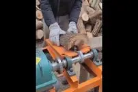 ( ویدیو) یک دستگاه جالب برای تکه کردن هیزم 