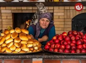 ببینید| غذای روستایی در آذربایجان؛ پخت نان با طعم سیب توسط یک مادربزرگ خوش ذوق