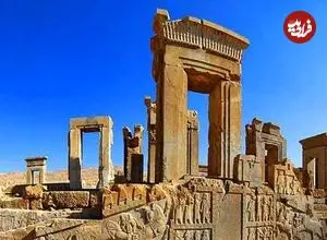 عکس| سفر به ایران قدیم؛ منظرۀ «تخت جمشید» در یک قرن قبل