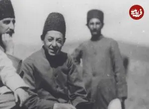 عکس| سفر زمان؛ عکس دسته‌جمعی «درباریان ناصرالدین شاه» در چمنزار
