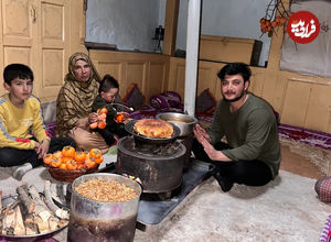 (ویدئو) برداشت خرمالو و پخت کیک خرمالو به سبک زوج روستایی پاکستانی 