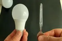 (ویدئو) نحوه تعمیر لامپ ال ای دی(LED) با قاشق چای خوری به سبک برقکار ترکیه ای