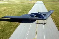  (ویدئو) لحظه فرود بمب افکن B-2 ارتش آمریکا