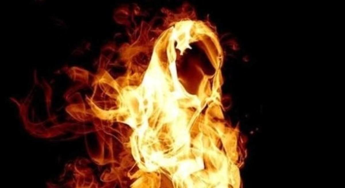 آتش زدن دختر پنجابی به خاطر ازدواج با مرد دلخواهش