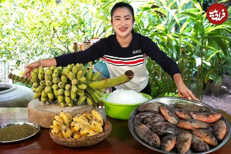 ببینید| غذای روستایی در کامبوج؛ سرخ کردن ماهی و تهیه دسر موز 