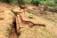 زلزله‌ای که باعث شد کاخ قدیمی از زیر زمین بیرون بیاید