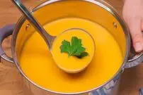 ببییند| طرز تهیه سوپ کدو تنبل خوش رنگ و خوش طعم برای روزهای سرد پاییز