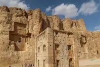 کشف کتیبۀ 1500 ساله بر روی یک «استخوان‌دان» دورۀ ساسانی