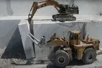 (ویدئو) برداشت دیدنی و جالب سنگ مرمر از یک معدن 1.5 میلیارد دلاری در یونان