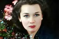 عکس| سفر در زمان؛ «فوزیه فواد» در لباس ارتش مصر؛ سال 1327