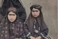تصاویر؛ سفر به عصر قاجار؛ از «مردان شپش‌گیر» تا «دختر کتابخوان»