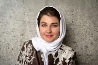 عکس| سفر زمان؛ عکس یادگاری «گلوریا هاردی و مریلا زارعی» در یک منظرۀ ساحلی