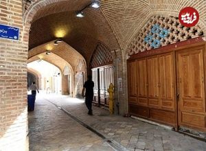 عکس؛ خانه پلاک ۱۷ پامنار؛ می‌خواهد اصیل بماند اما درب آن نمی‌گذارد!