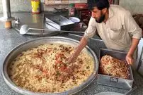 ببینید؛ غذای خیابانی در پاکستان؛ پخت 40 کیلو کابلی پلو با گوشت در پیشاور