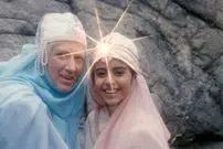 عکس| سفر زمان؛ چهرۀ «زهرا اویسی» 30 سال بعد از فیلم «ماه پیشونی» در 41 سالگی