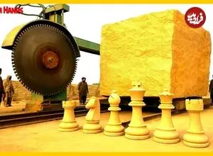 ببینید| مراحل دیدنی ساخت صفحه و مهره های شطرنج با سنگ در پاکستان
