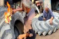 (ویدئو) نحوه تعمیر خلاقانه پارگی لاستیک کامیون و تراکتور توسط استاد پاکستانی
